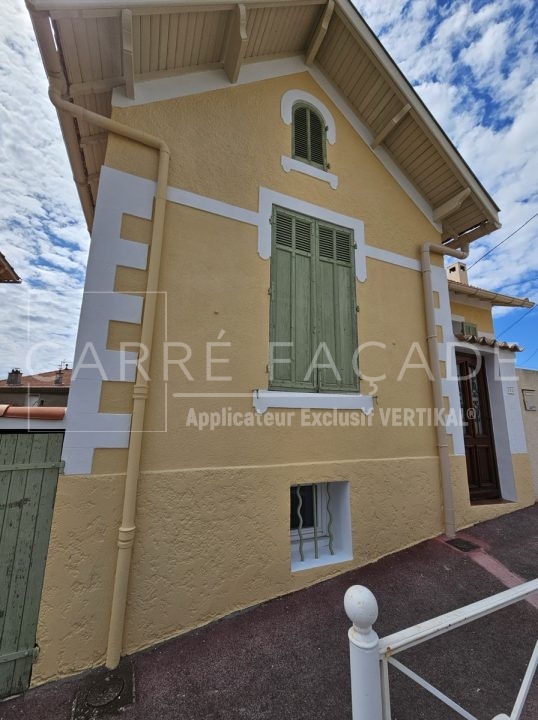 Nettoyage de façade d'une maison à Valbonne, 06560, Alpes-Maritimes