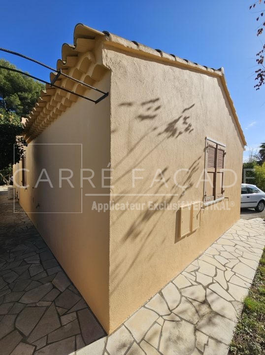 Peintre façades d'une maison à Valbonne, 06560, Alpes-Maritimes